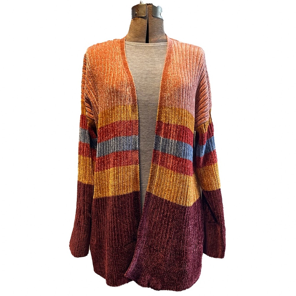 BKE Buckle Striped Chenille Cardigan
Sweater Very Soft